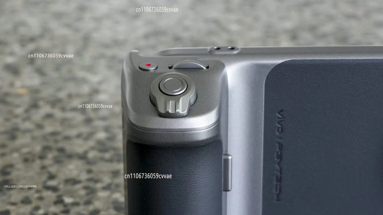 複数のZeiss望遠レンズがVivo X300 Pro写真キ - Photography Kit Vivo X300 のレビューと価格